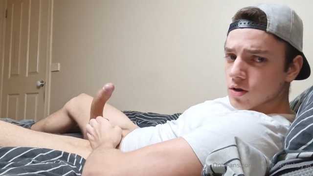 OnlyFans – Connor Peters – Do you wish i was your room mate? That would be interesting