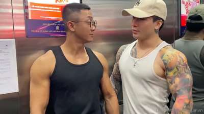 OnlyFans – Post Workout Load – Logan & Baron