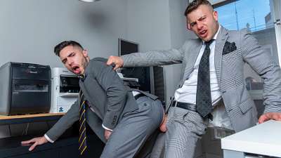 MenAtPlay – Pant Splitting – Allen King & Luciano
