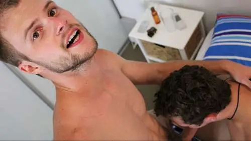 AussiesDoIt – Luke & Maxime